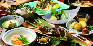 地のもの 肴に日本酒を 炉ばた あかべこ 奥多摩町 ヤマメの刺身など人気 西の風新聞